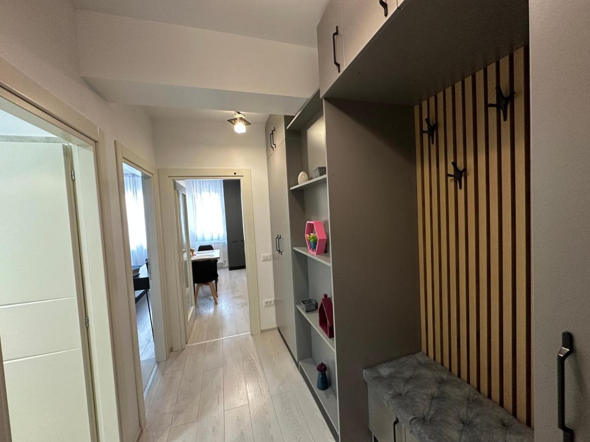 Renting Solutions Studio Iasi Exterior photo